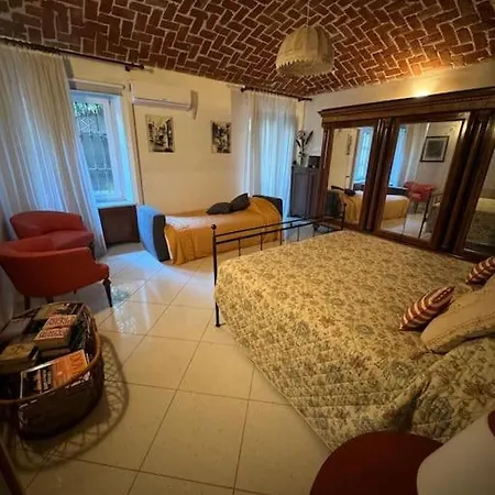 Giulia, Strategic Position * 都灵