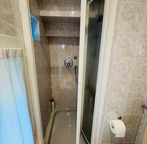 Giulia, Strategic Position Apartman Torino