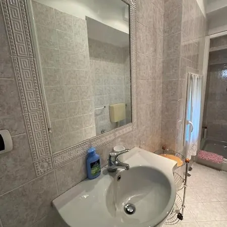 Giulia, Strategic Position